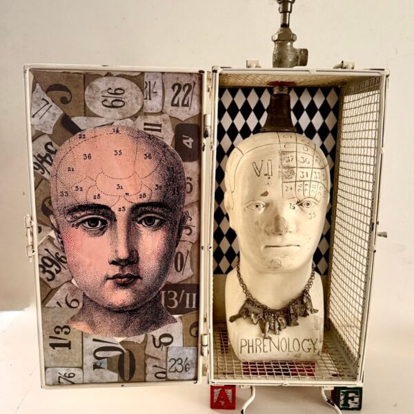 Victoria Bochat - Phrenology On Tap